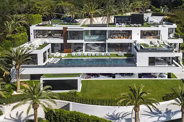 America's Most Expensive Megamansion - This Home Is Truly Remarkable