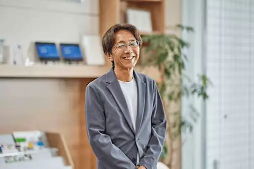 日立システムズ初のAIアンバサダーが語る。生成AIが拓く未来と、伴走者として選ばれる理由
