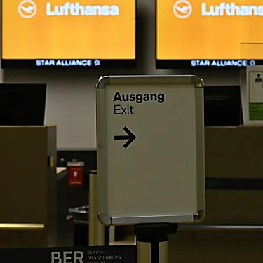 Η Lufthansa ακυρώνει σχεδόν όλες τις πτήσεις της Γερμανίας την Τετάρτη