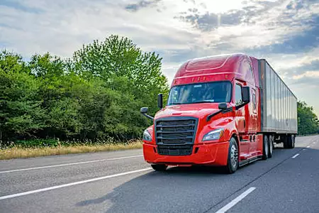 Work As A Truck Driver In Canada (Visa Sponsorships Might Be Available)