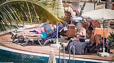 Ξενοδοχείο καραντίνας στην Τενερίφη: "Μερικοί μεθύνονται το πρωί"
