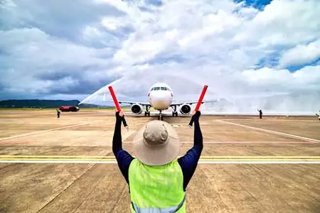 Vietnam’s aircraft orders are soaring. Now it wants the financing at home