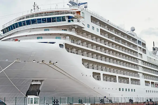 掌握未售座位限時優惠，輕鬆規劃預算內的郵輪假期（深入了解）