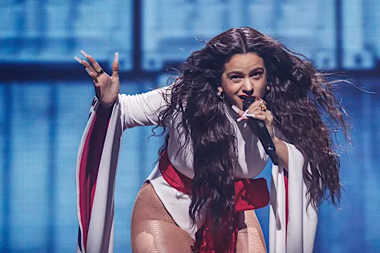 Rosalía vive su momento más embarazoso después de su concierto en Madrid Rosalía vive su momento más embarazoso después de su concierto en Madrid