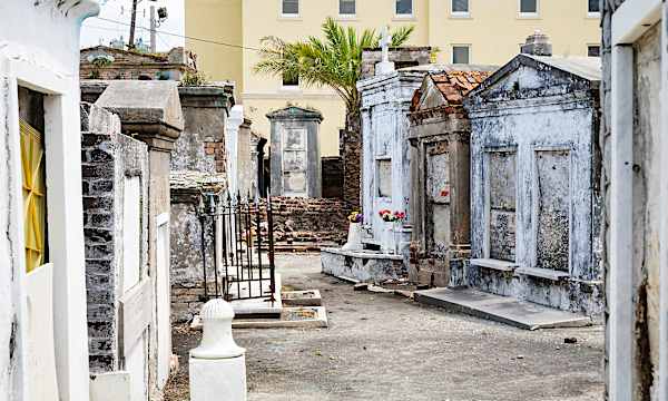 12 of the most haunted places in America 12 of the most haunted places in America