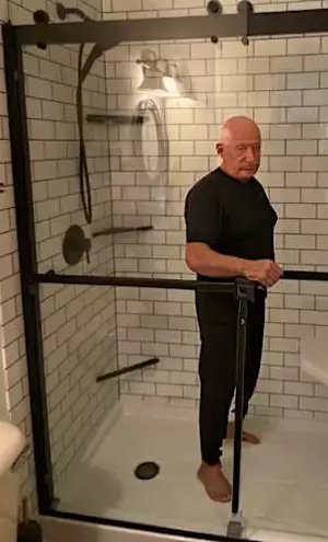 Here’s What a 1-Day Walk-in Shower Should Cost You Here’s What a 1-Day Walk-in Shower Should Cost You