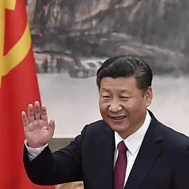 Ποιος είναι ο Πρόεδρος της Κίνας Xi Jinping;