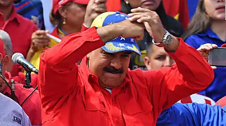 Schetinin: existe un gobierno legitimo que es Maduro