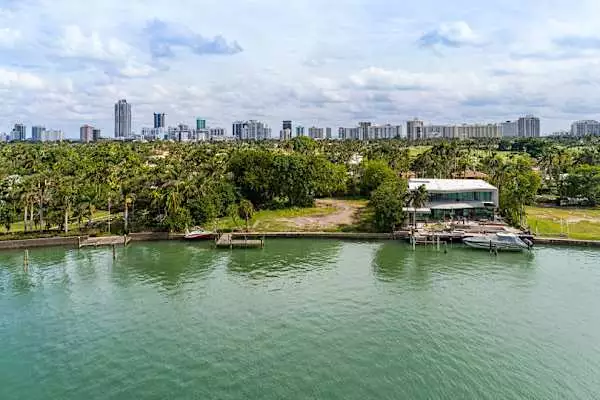 Pablo Escobar’s Former Miami Estate Asks $15.9 Million