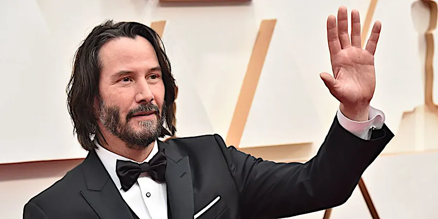 Black Tux King Keanu Reeves Won The Black Tux Award At The 2020 Oscars