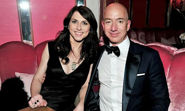 MacKenzie Bezos dumped a ton of Amazon stock MacKenzie Bezos dumped a ton of Amazon stock