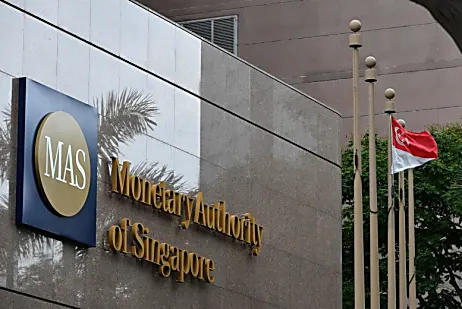 Σιγκαπούρη ασφαλιστές ζωής στην αυξανόμενη ανησυχία ως MAS ζουμ στην αποζημίωση πράκτορες