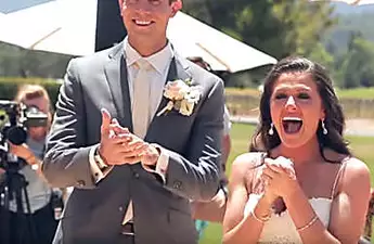 [Pics] When The Wedding Band Stopped The Music, Bride Realized An Uninvited Guest Has Arrived
