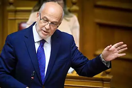 Άνω - κάτω η Ολομέλεια για την παρουσία Φλωρίδη: «Δες πως κατάντησες το κόμμα σου» - «Να φύγει»