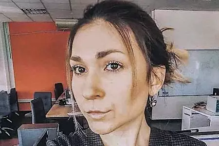 ロシアから返還された女性記者遺体に激しい拷問の痕跡　証拠隠滅か