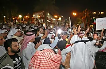 Hundreds protest corruption in Kuwait