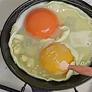 ¿Problemas al evacuar? Evita esto en el desayuno y mira lo que pasa