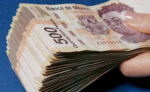 ¿C��mo obtener un segundo ingreso invirtiendo $250 en Amazon y otras acciones?