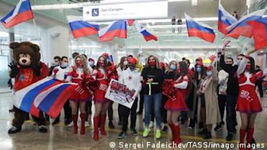 Airline ejects Russian, Czech hockey teams Airline ejects Russian, Czech hockey teams