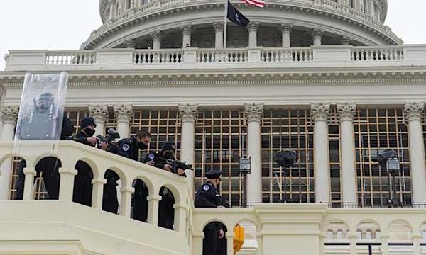 Photographer who captured disturbing Capitol riot moment: It was a really bad situation