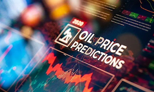 What's the outlook for oil and natural gas trading? 75.6% of retail CFD accounts lose money.