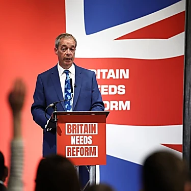 Η φλόγα του Brexit Farage αναστατώνει τον εκλογικό αγώνα στο Ηνωμένο Βασίλειο