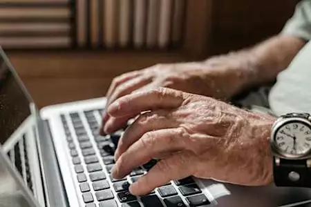 Συνταξιούχοι: Ποιοι θα πάρουν 400 ευρώ στις 30 Νοεμβρίου - Οι «κερδισμένοι»