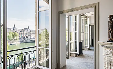 Wake up Next to the Seine in This Airy Parisian Pied-a-Terre