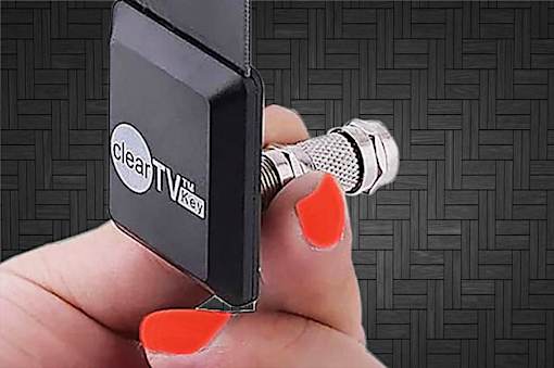 Antena vira febre em Epitaciolandia por captar mais de 65 Canais Escondidos! Antena vira febre em Epitaciolandia por captar mais de 65 Canais Escondidos!