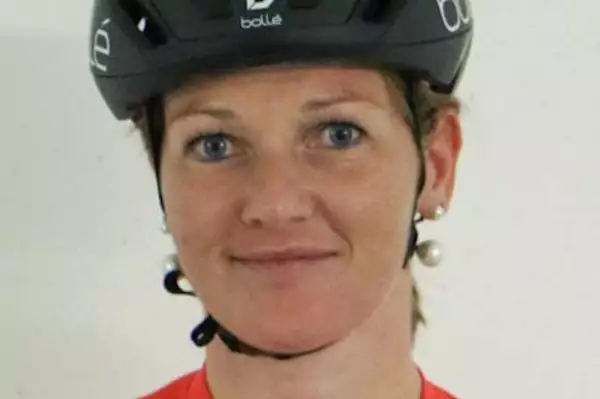 Η πρωταθλήτρια ποδηλασίας Σίντι Μόρβαν δολοφονήθηκε στο Καλαί από τον σύντροφο του πρώην συντρόφου της, με τον οποίο είχε μια «εξαιρετικά τεταμένη» σχέση.