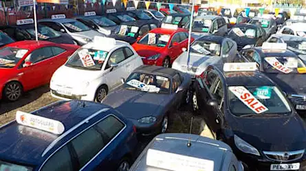 Caracas: Liquidación masiva de carros nuevos. Los precios podrían sorprenderte