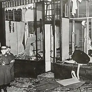 Previously unseen photos show Nazis' Kristallnacht pogrom up close