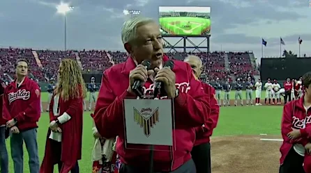 Así abuchearon a AMLO durante inauguración de estadio de béisbol