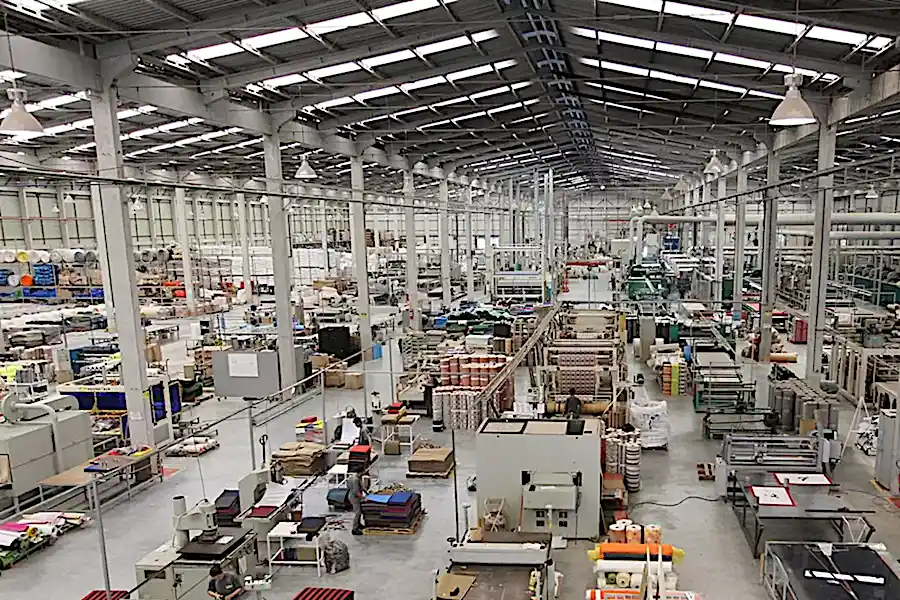 Fabricante encerra produção no Brasil: Estoques a Preços de Custo