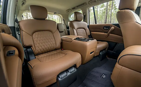 The Top Family SUVs. 3 Rows Of Seating, Affordable, Tons Of Tech & More