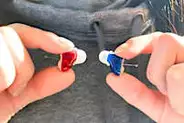 ⁠Ce dispositif change la vie des seniors qui entendent mal (sans se ruiner)