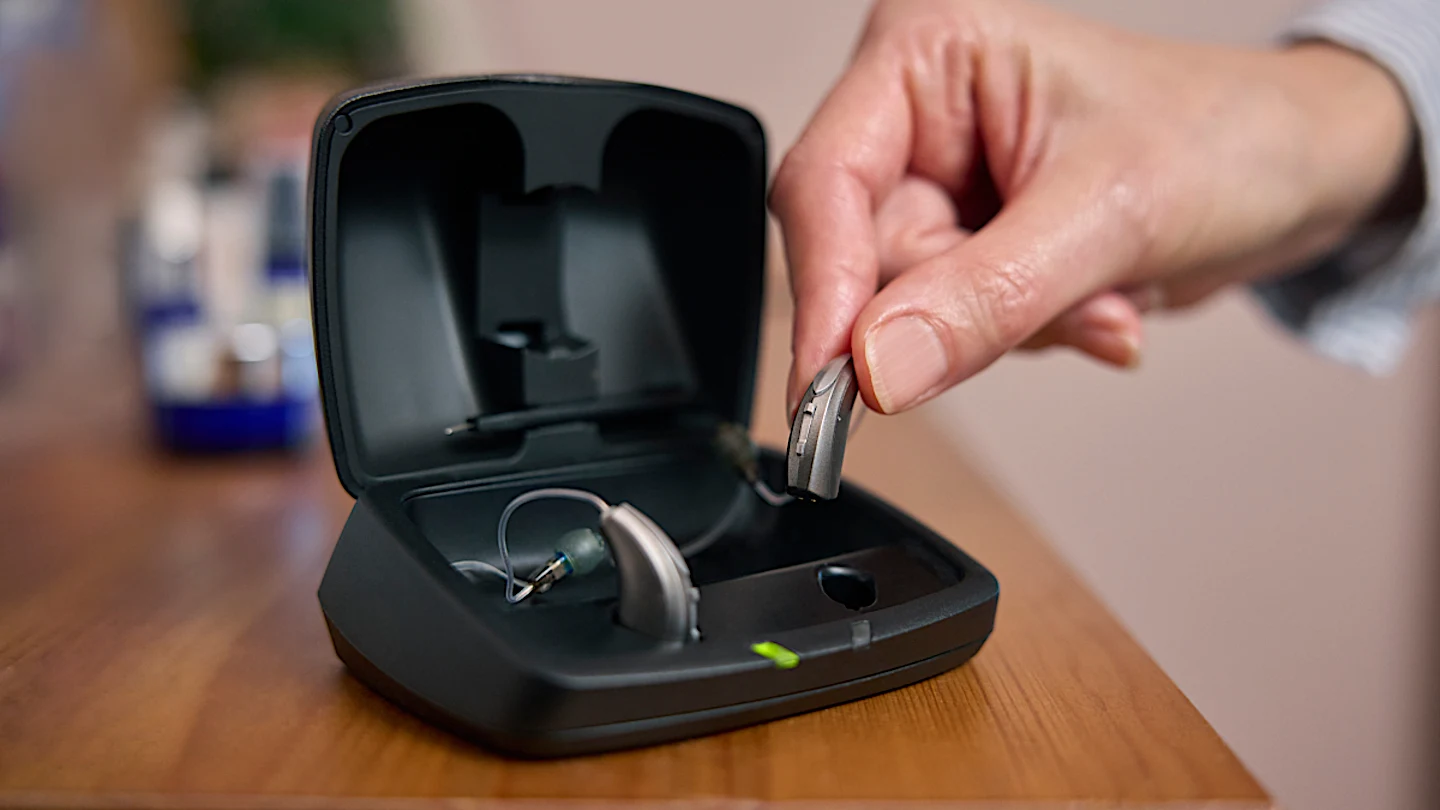 Exclusivo Madrid: Reciba su muestra gratuita del audífono microCIC