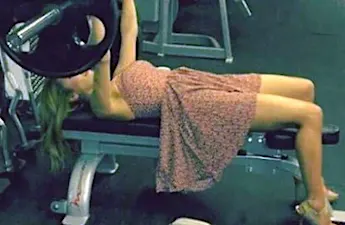 [Gallery] Take A Peek At These Awkward Moments Captured At The Gym