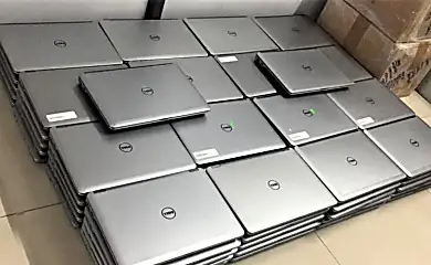 Ferraz De Vasconcelos: Computadores portáteis não vendidos são vendidos por quase nada