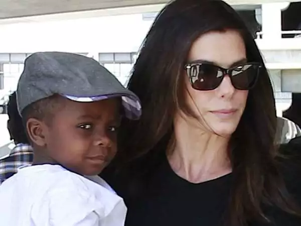 [Pics] Sandra Bullock's Son Is All Grown Up & He Might Look Familiar To You