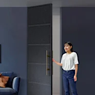 創業131年の老舗デニム生地を全面にあしらった室内ドアを発売（PR TIMES）