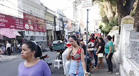 Comércio do Centro de Fortaleza permanecerá aberto com horário flexível durante o surto de coronavírus