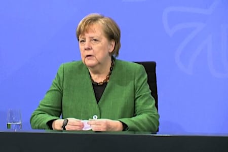 Salta il vertice Merkel-Laender, ora legge nazionale sul lockdown