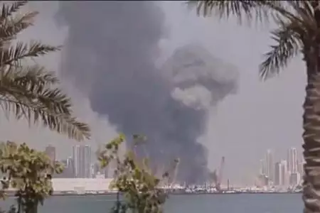 Επιθέσεις με πυραύλους και μη επανδρωμένα αεροσκάφη στα ΗΑΕ καθώς το Ιράν συνεχίζει τις αεροπορικές του επιχειρήσεις στον Κόλπο