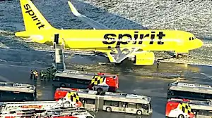 US snowstorm: Plane skids after landing at airport