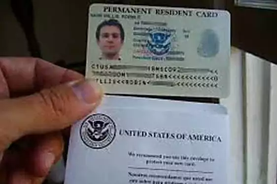 Μπορείτε να λάβετε μια πράσινη κάρτα στις ΗΠΑ;  Ελέγξτε τώρα!