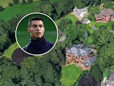 Cristiano Ronaldo Selling Former Manchester Mansion for £3.25M Cristiano Ronaldo Selling Former Manchester Mansion for £3.25M