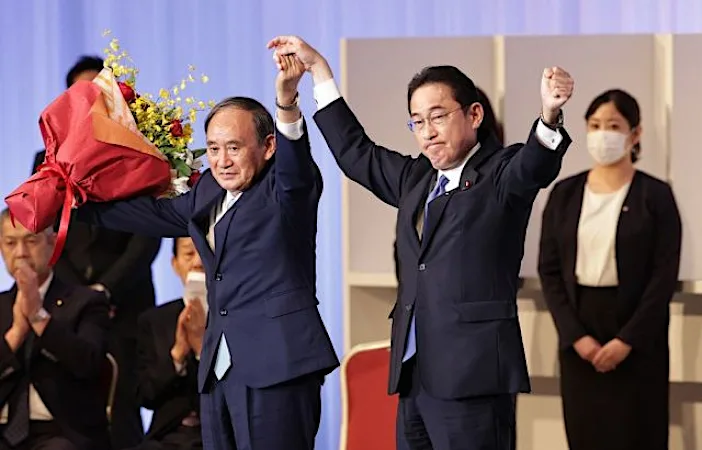 岸田氏完勝に派閥の影　自民総裁選　重鎮の意をくむ議員票／安定感に支持　人事刷新が試金石　