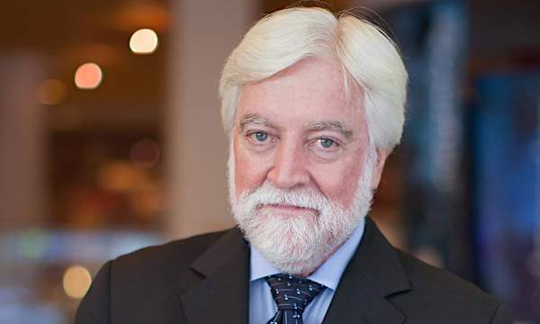 New York neurosurgeon who separated conjoined twins dies from complications of Covid-19 New York neurosurgeon who separated conjoined twins dies from complications of Covid-19