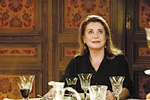 カトリーヌ・ドヌーブさん主演映画、高崎で撮影…日本ツアー中に突然亡くなるストーリー